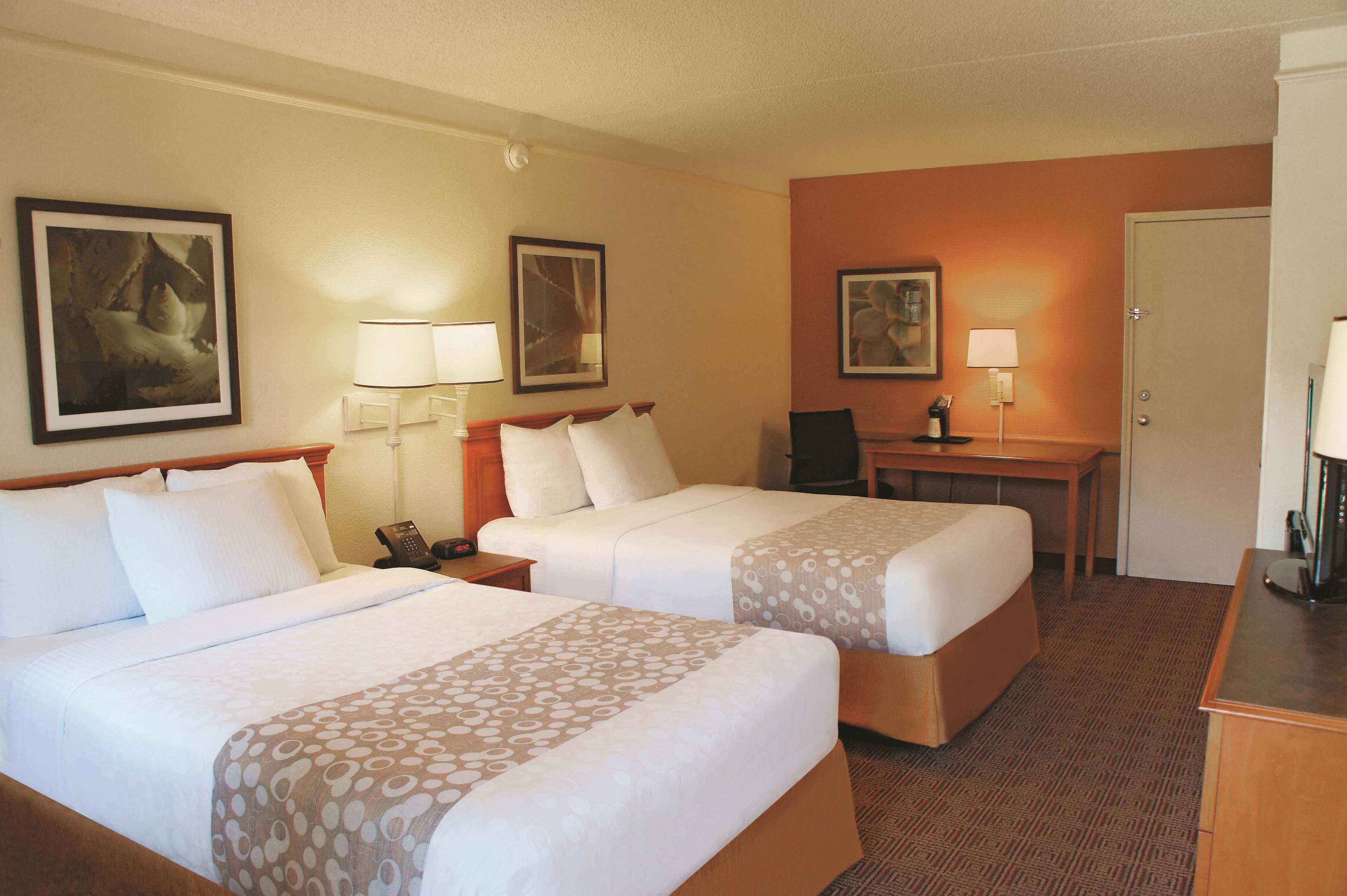 Baymont By Wyndham Houston La Porte Exterior foto